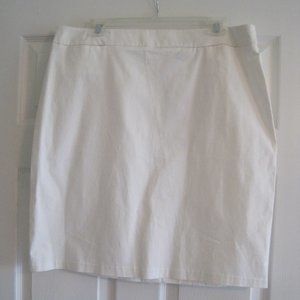 NEW YORK AND COMPANY BRIGHT WHITE PENCIL SKIRT 14 NWT $29.95